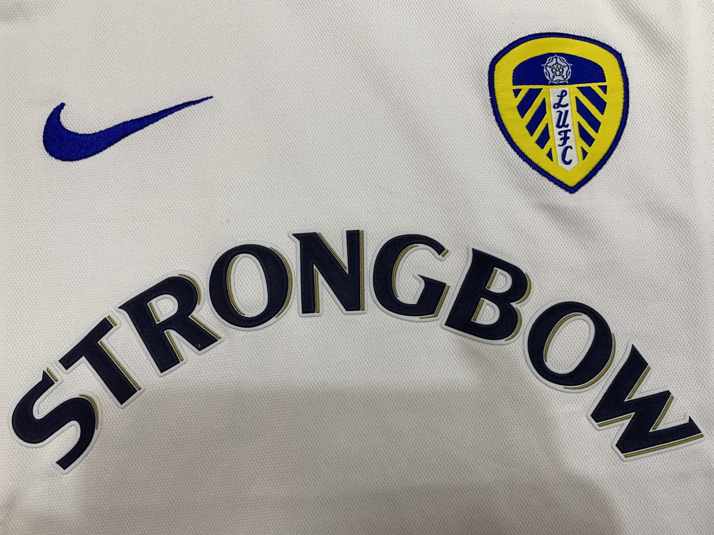 Man's Retro Jersey Leeds United Team Home - 2000/01