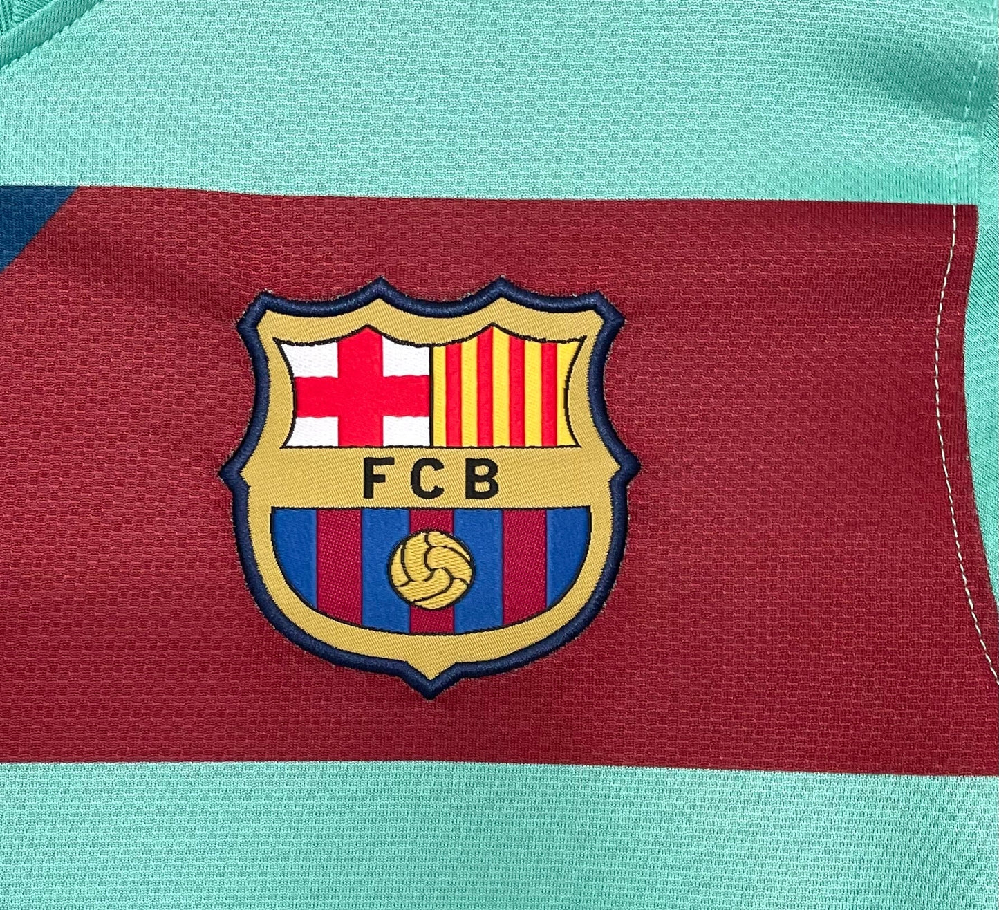 Man's Retro Long Sleeve Barcelona Team Away - 2010/11