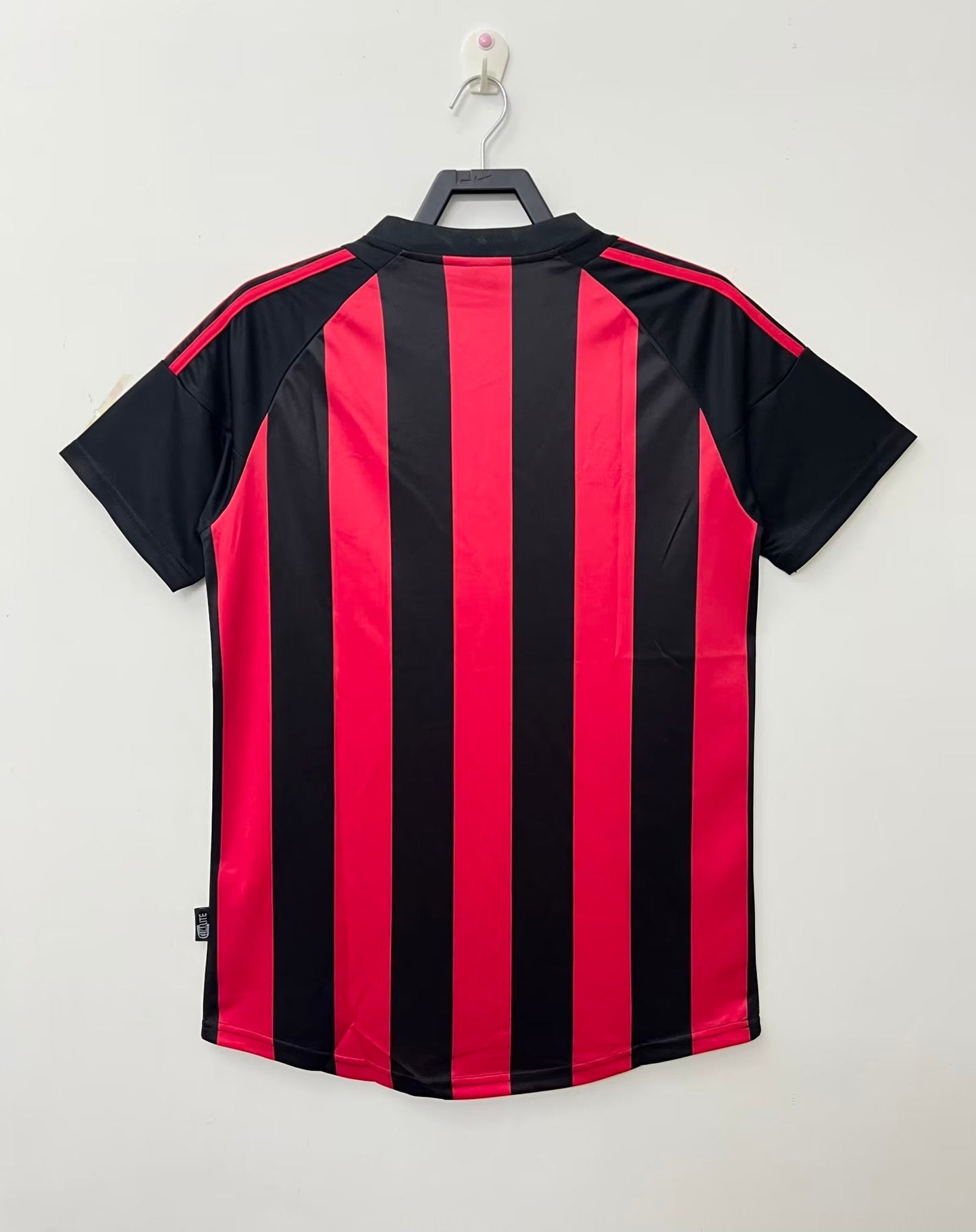 Man's Retro Jersey Milan Team - 2002/03