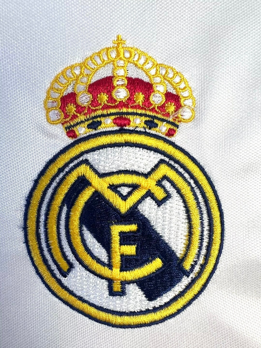 Man's Retro Jersey Real Madrid Team - 2004/05