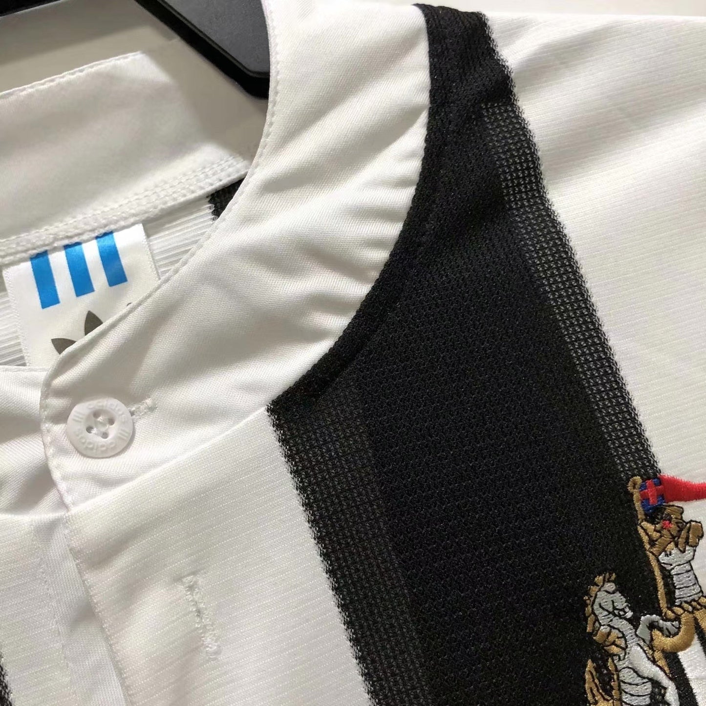 Man's Retro Long Sleeve Newcastle Team - 1995/97