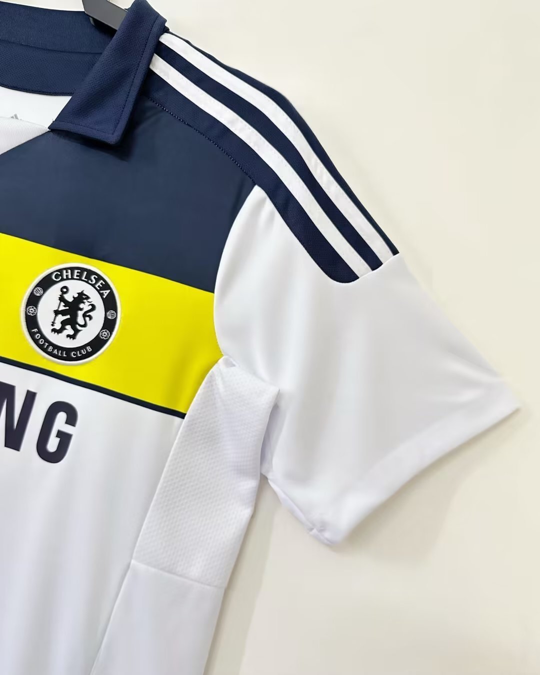 Man's Retro Jersey Chelsea Team - 2011/12