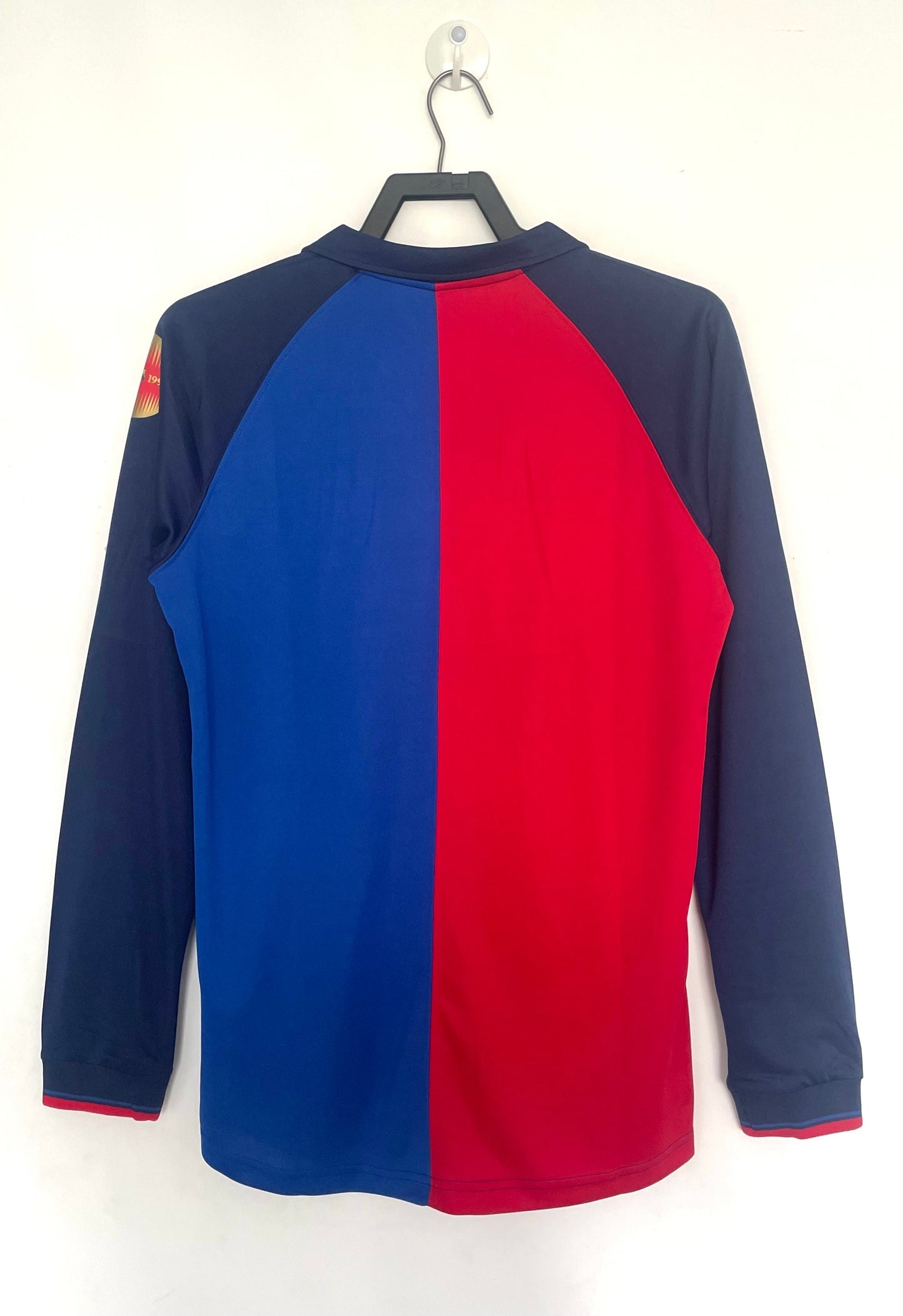 Man's Retro Long Sleeve Barcelona Team 100 years