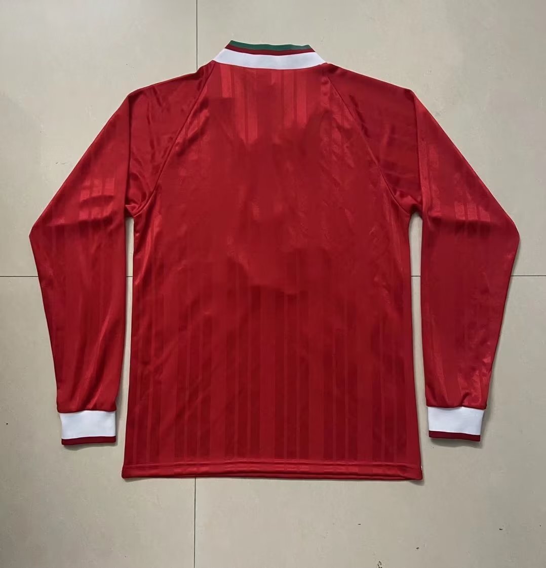 Man's Retro Long Sleeve Liverpool Team - 1993/95