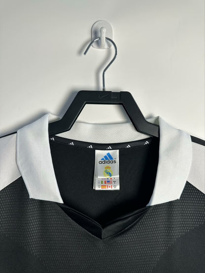 Man's Retro Jersey Real Madrid Team  Away - 2001/2002
