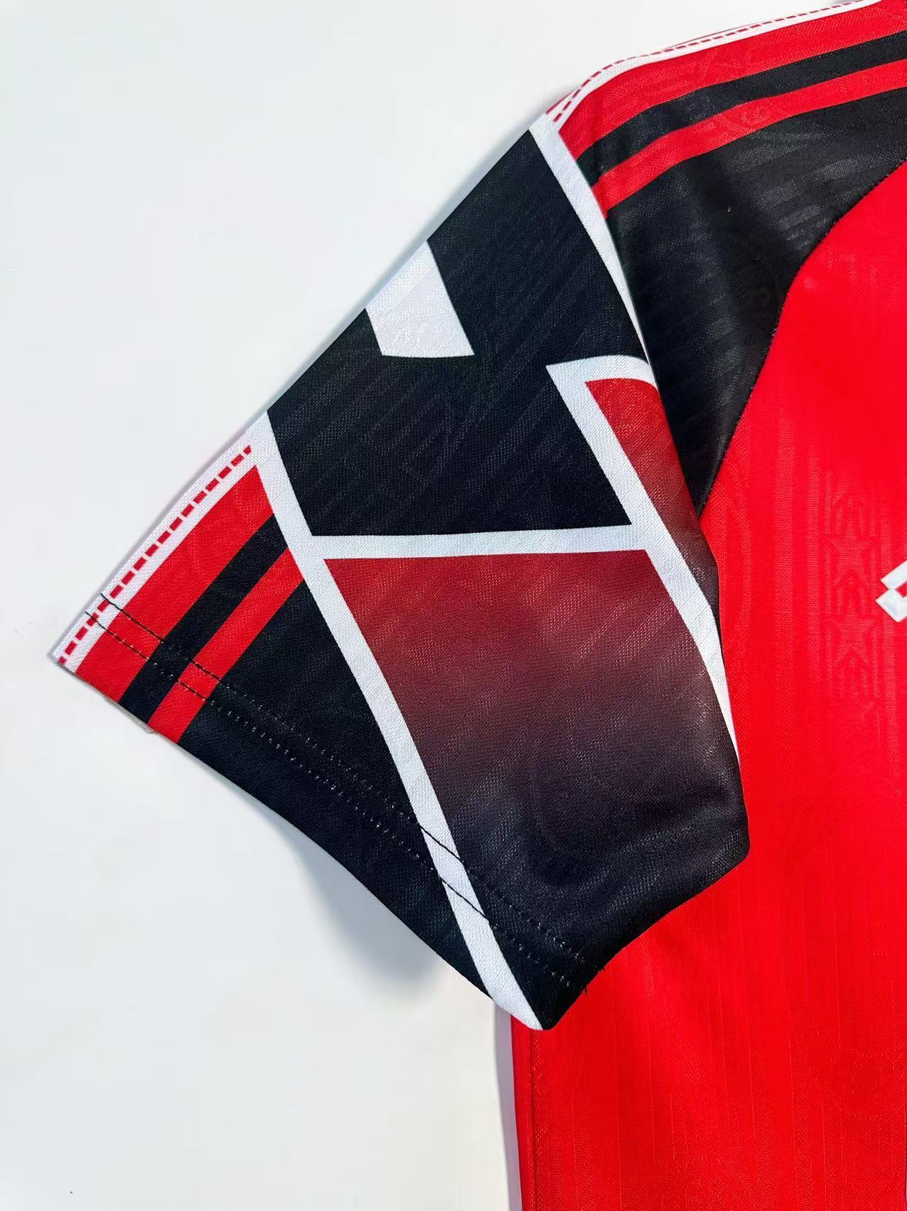 Man's Retro Jersey Milan Team Special Edition Red - 1997/1998