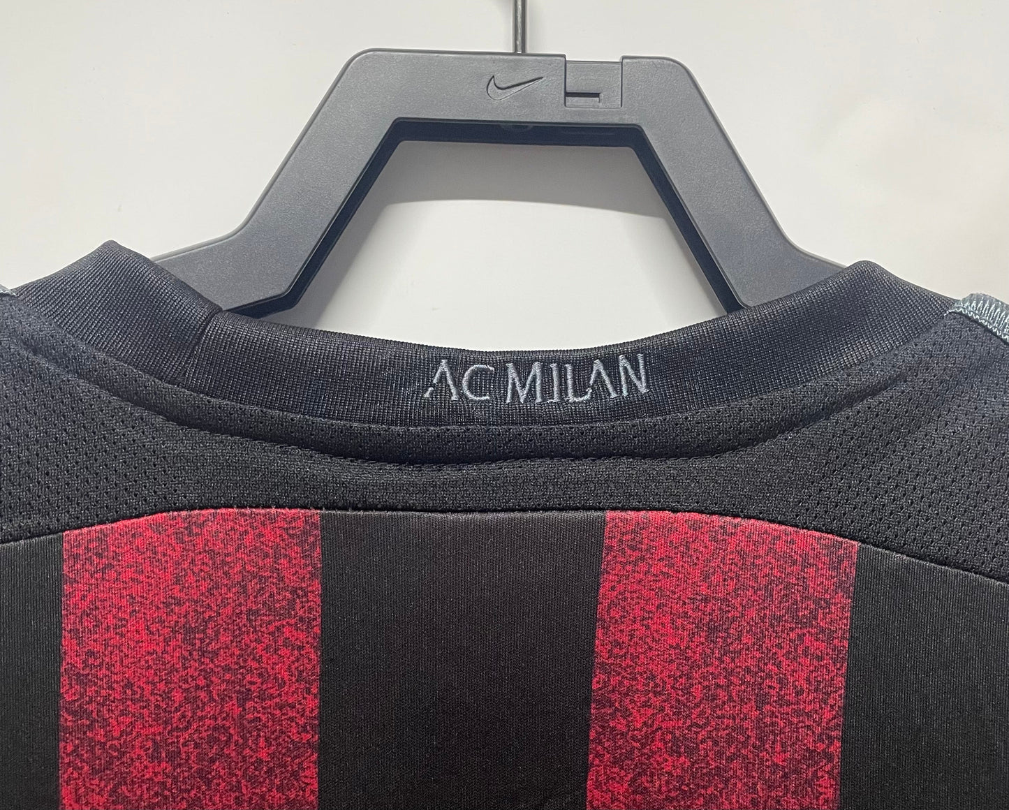 Man's Retro Jersey Milan Team Home- 2015/2016