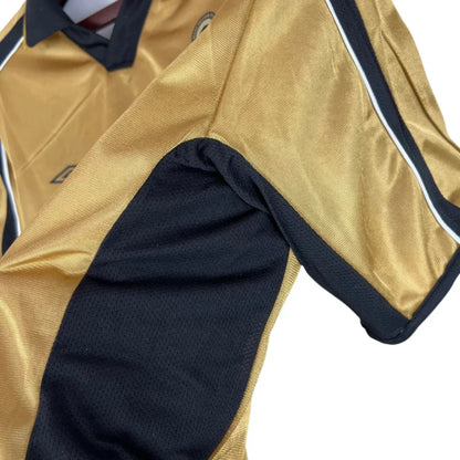Retro Jersey Manchester United 100 Years - 2001/2002