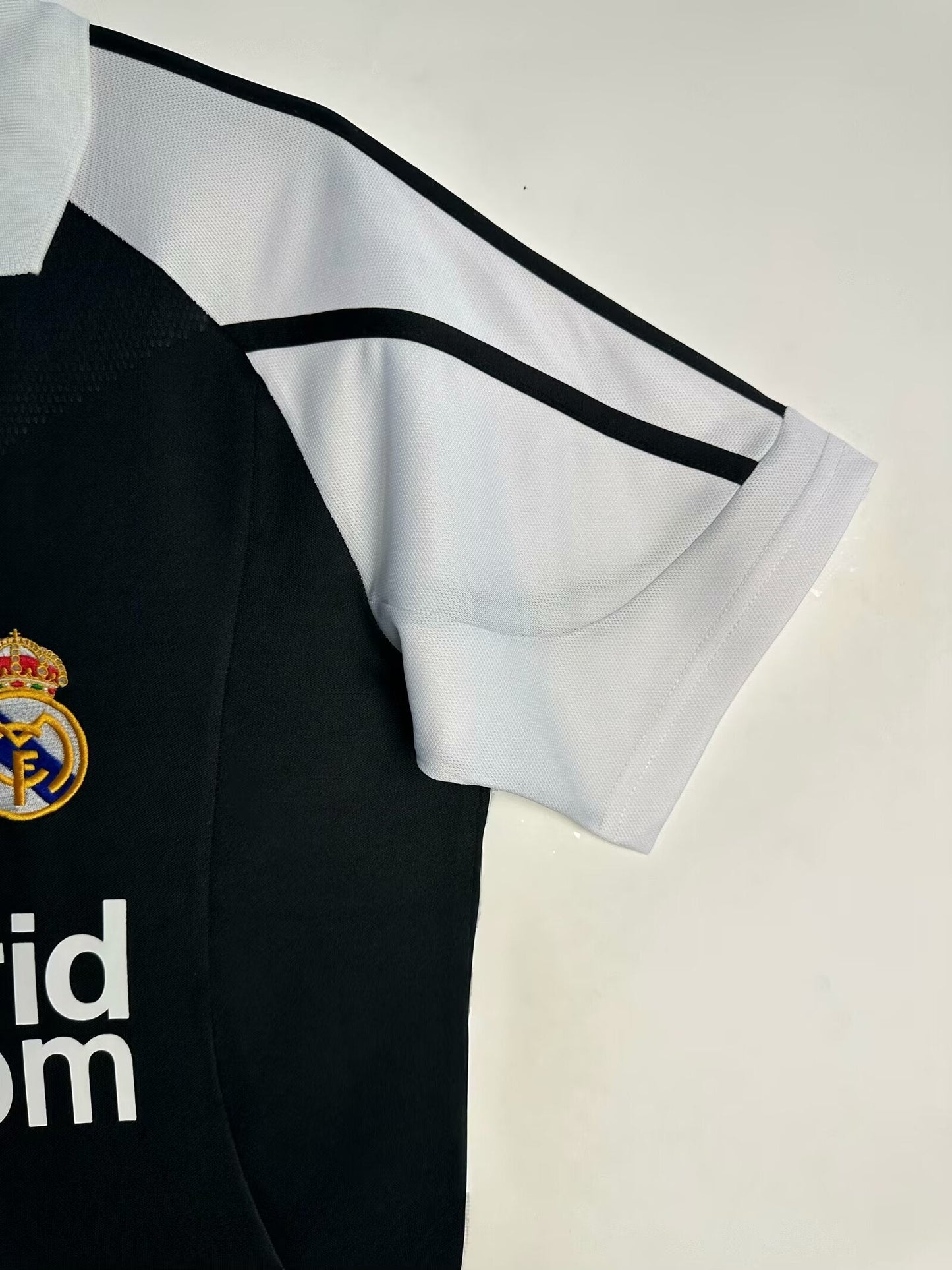 Man's Retro Jersey Real Madrid Team  Away - 2001/2002
