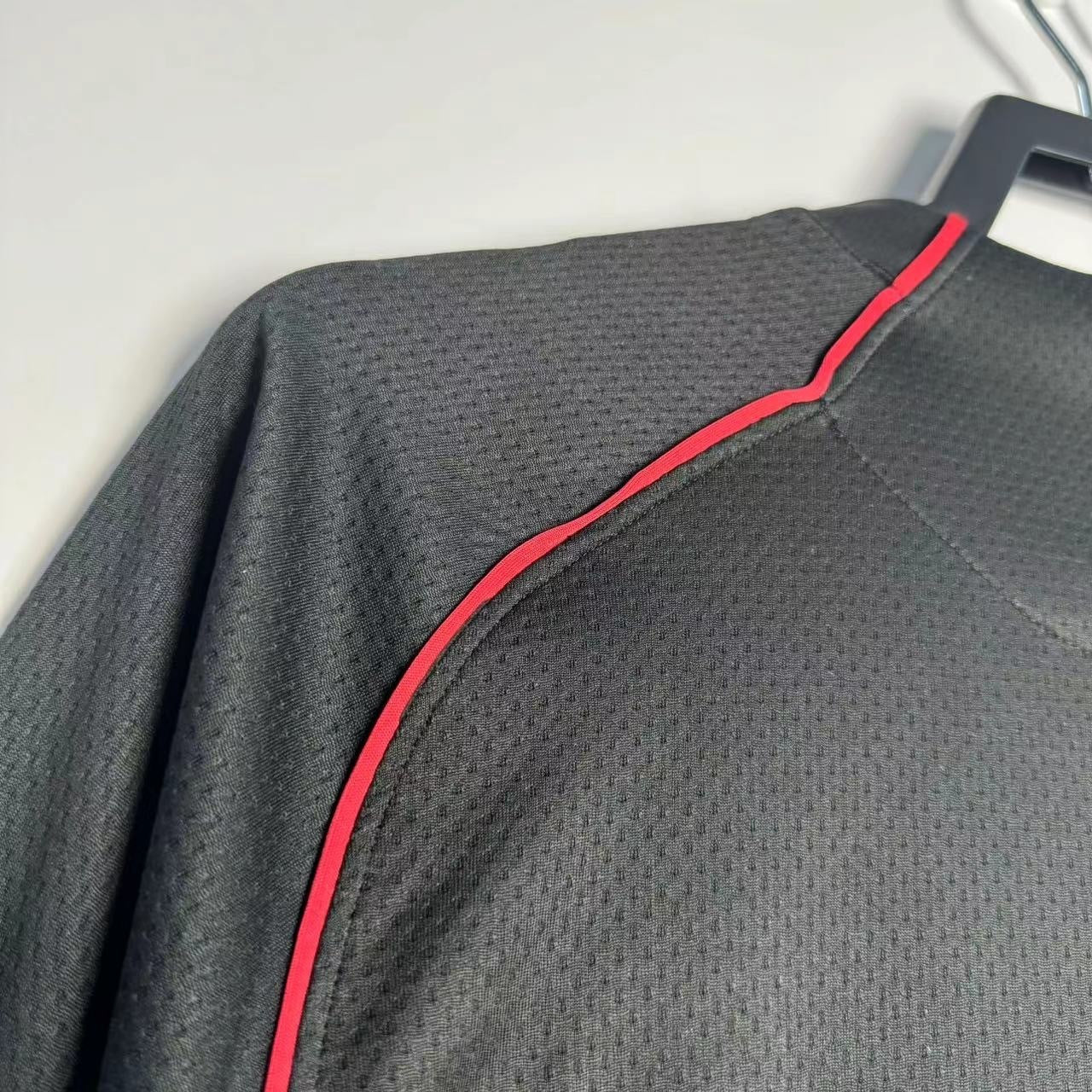 Man's Retro Long Sleeve Manchester United  Team Black - 2007/2008