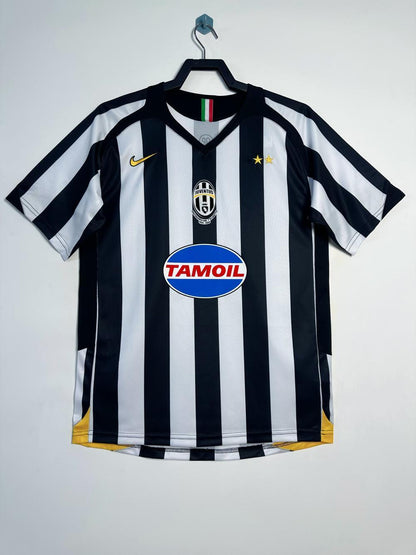 Man's Retro Jersey Juventus Team Home - 2005/06