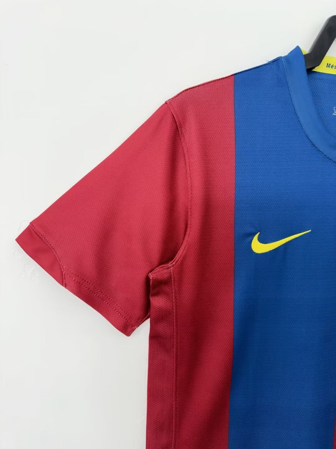 Man's Retro Jersey Barcelona Team - 2006/07