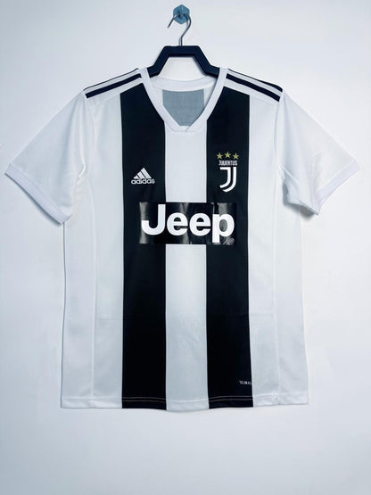 Man's Retro Jersey Juventus Team Home - 2018/19