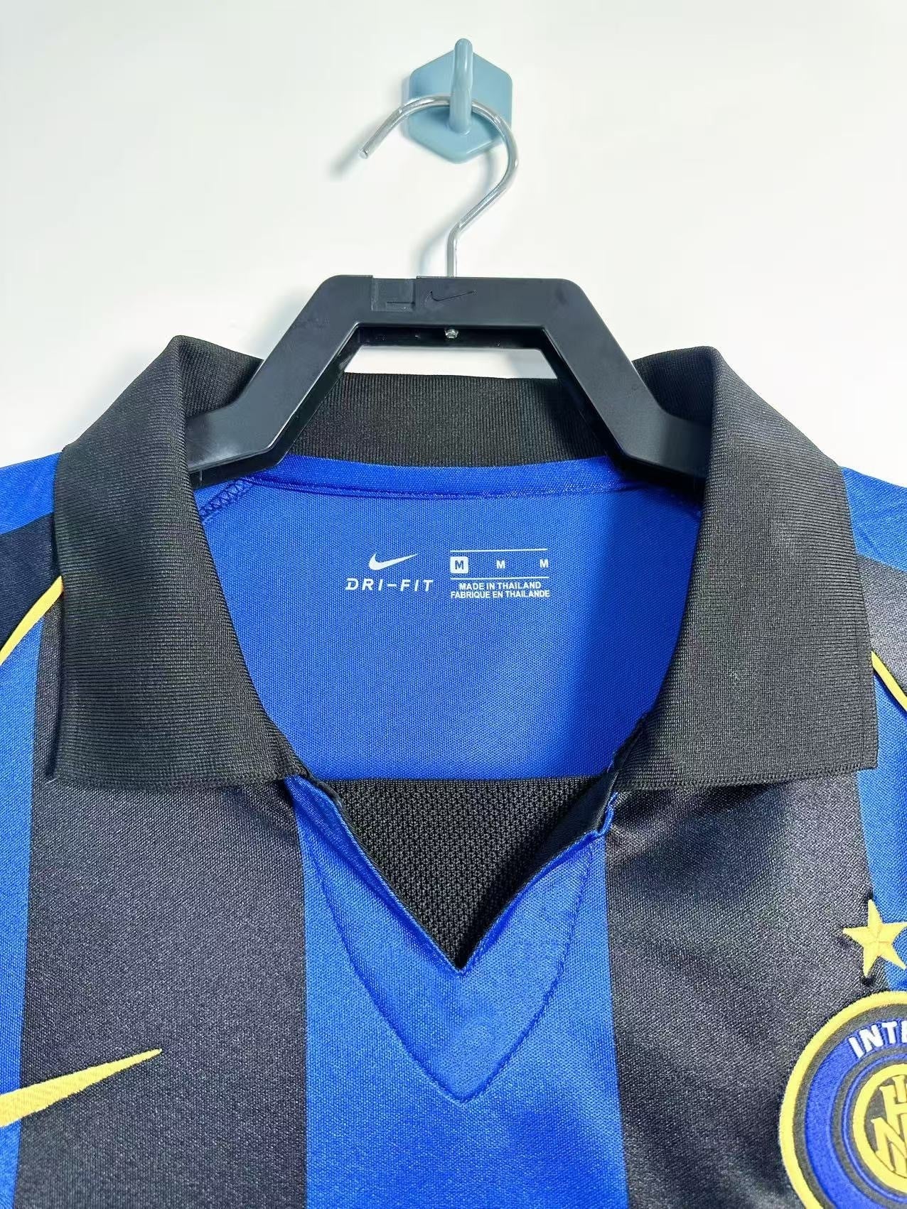 Man's Retro Jersey Internazionale Milano Team Home - 2001/02