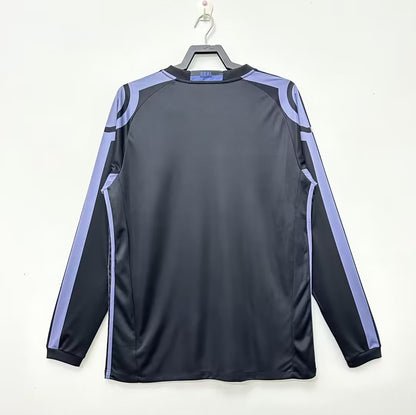 Man's Retro Long Sleeve Real Madrid Team - 2016/17