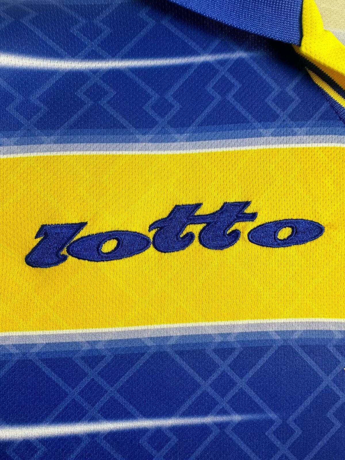 Man's Retro Jersey Parma Calcio Team Home - 1998/99
