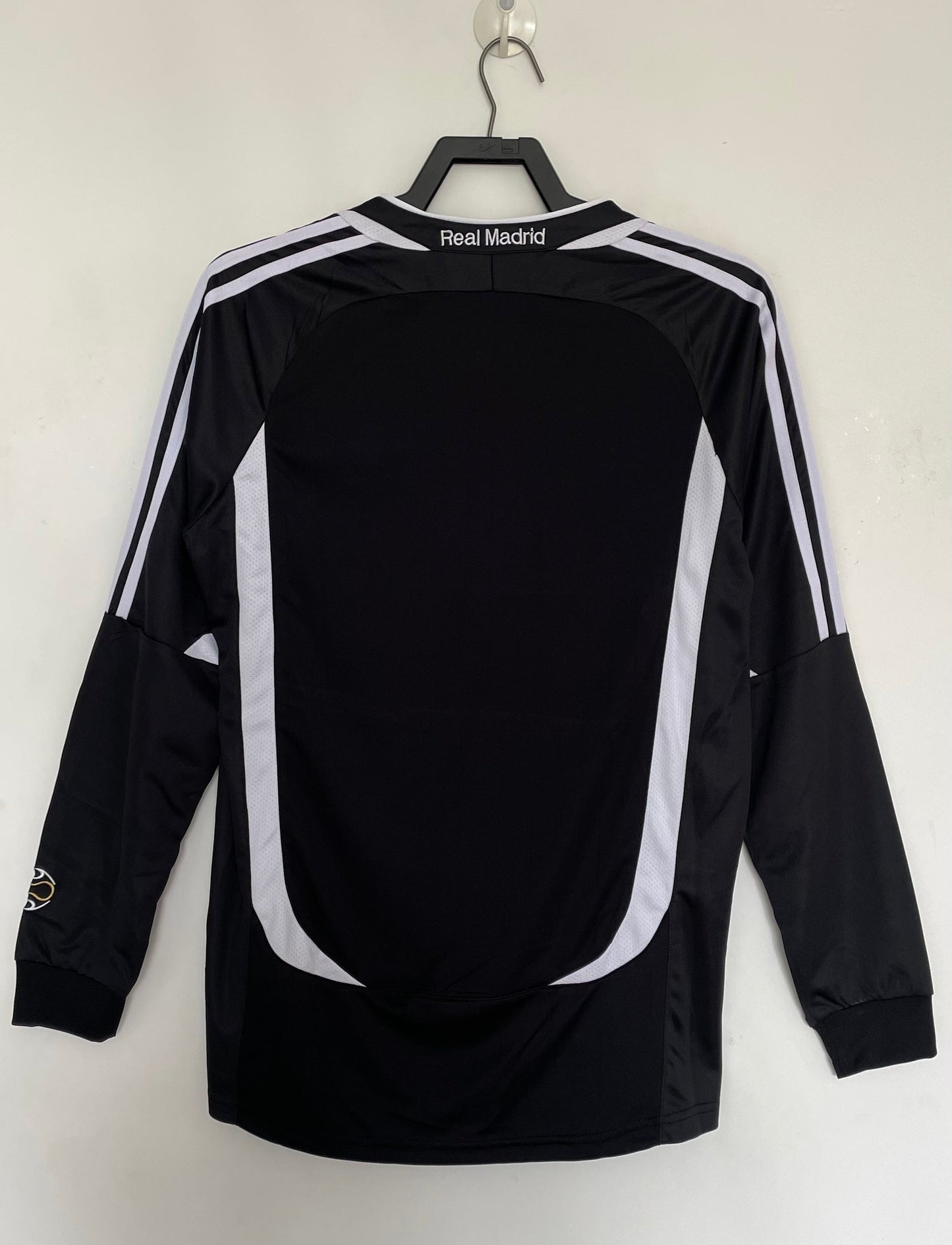 Man's Retro Long Sleeve Real Madrid Team Black - 2006/07