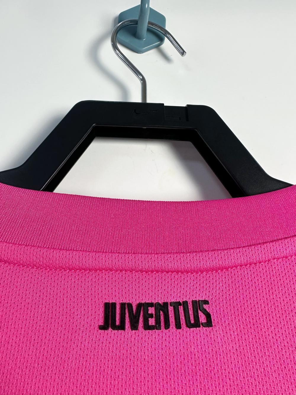 Man's Retro Long Sleeve Juventus Team Away - 2011/12