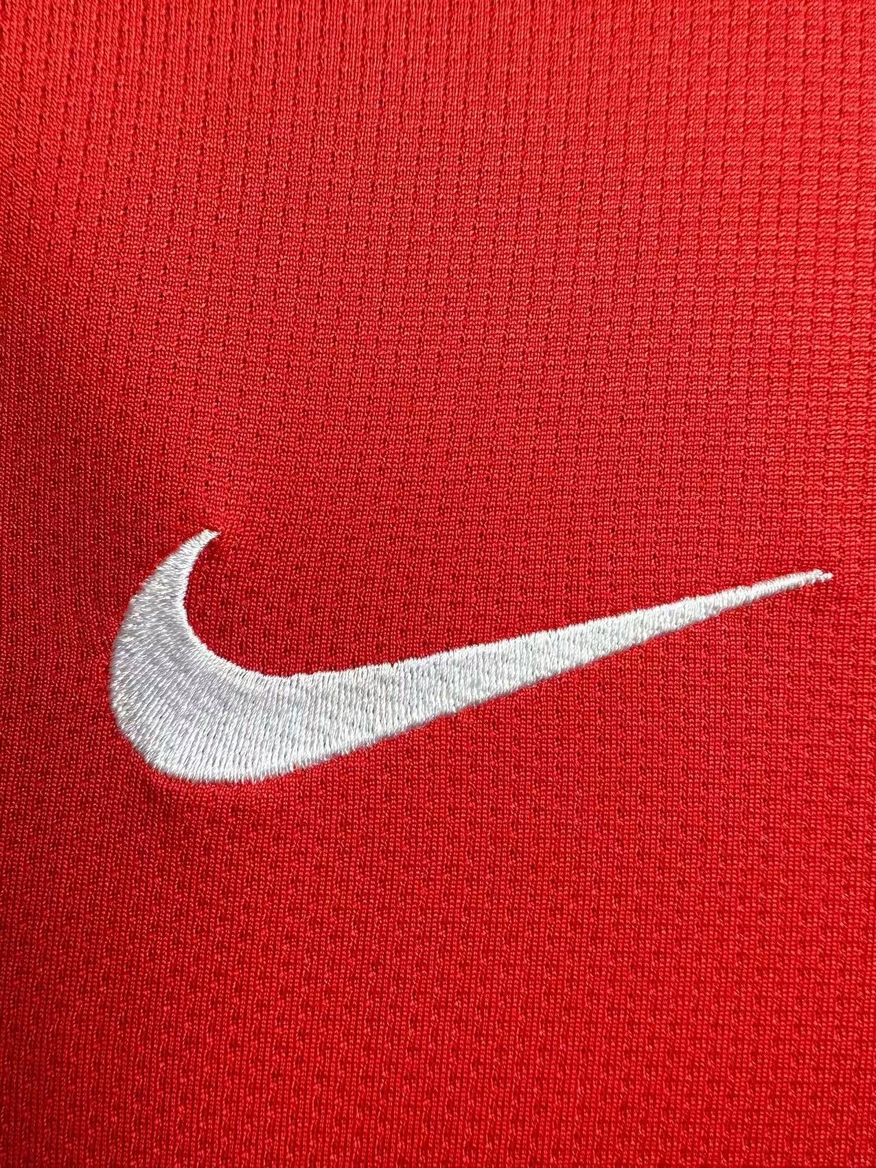 Man's Retro Jersey Arsenal Team Home  - 2006/07