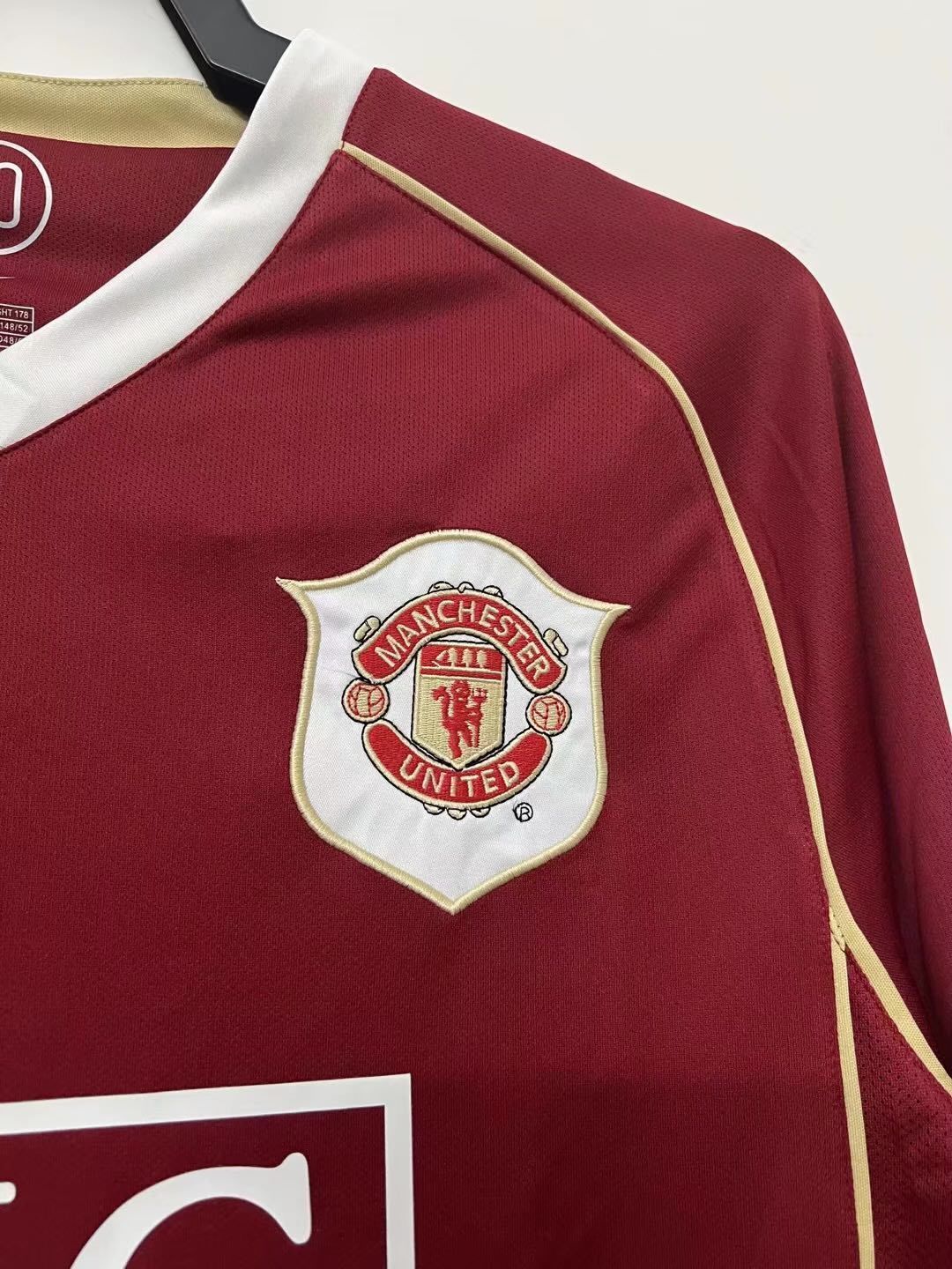 Man's Retro Long Sleeve Manchester United Team - 2006/07