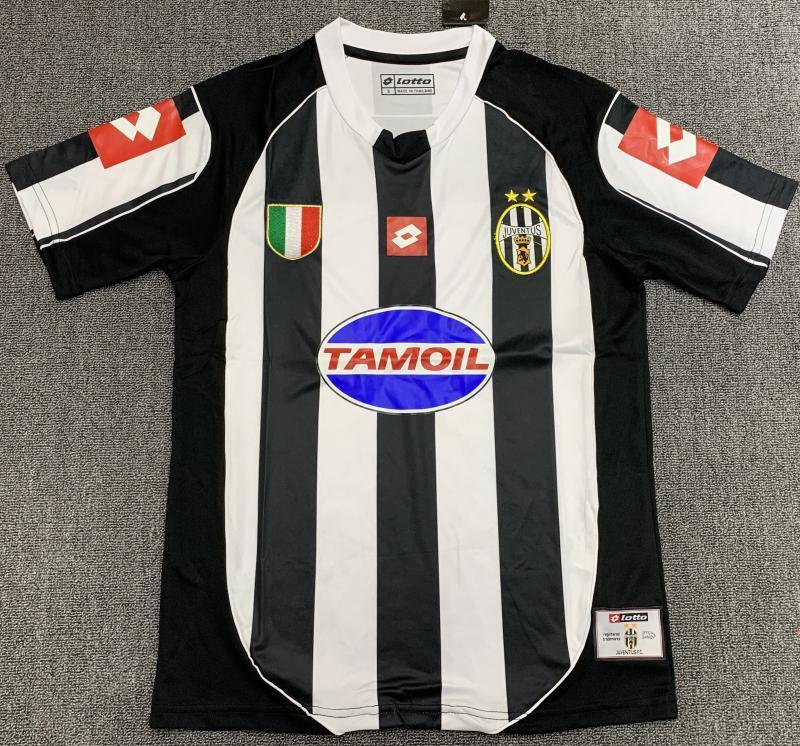 Man's Retro Jersey Juventus Team Home - 2002/03