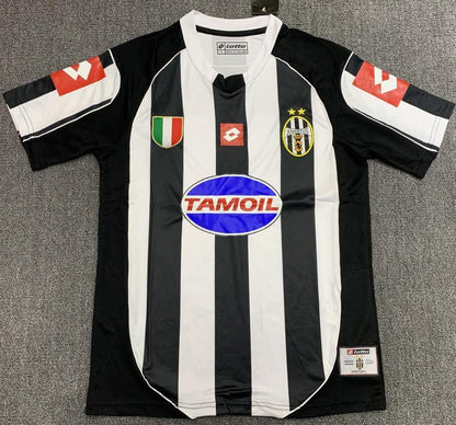 Man's Retro Jersey Juventus Team Home - 2002/03