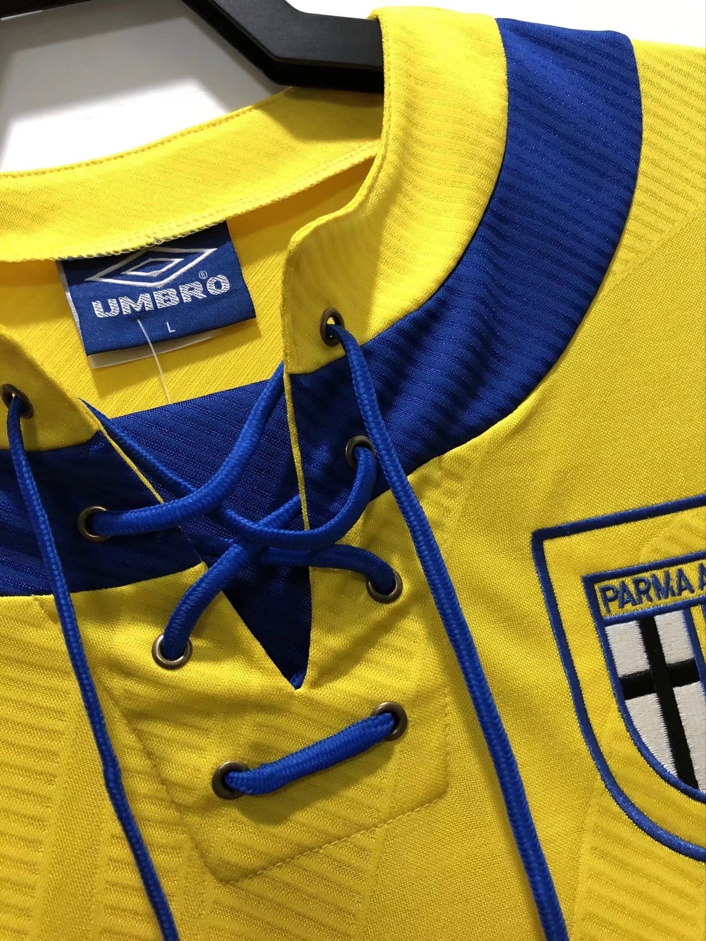 Man's Retro Jersey Parma Calcio Team Yellow - 1993/95
