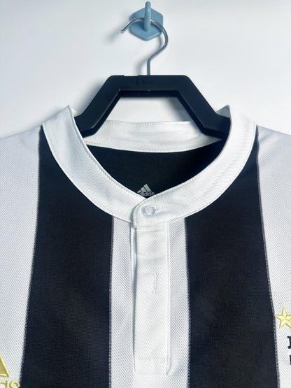Man's Retro Jersey Juventus Team Home - 2017/18