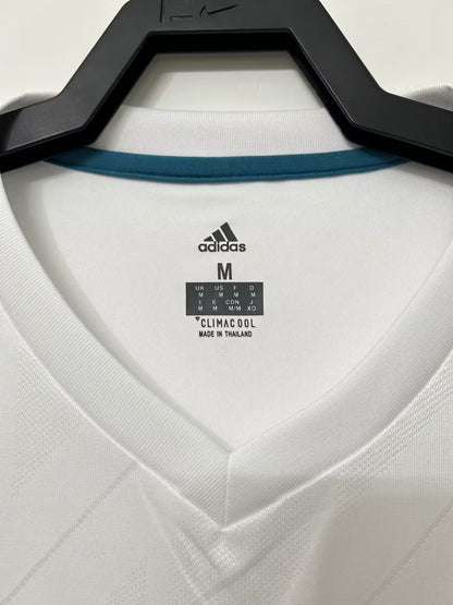 Man's Retro Long Sleeve Real Madrid Team - 2017/18