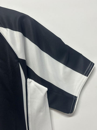 Man's Retro Jersey Juventus Team Home - 2004/05