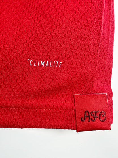 Man's Retro Jersey Arsenal Team Home  - 2019/20
