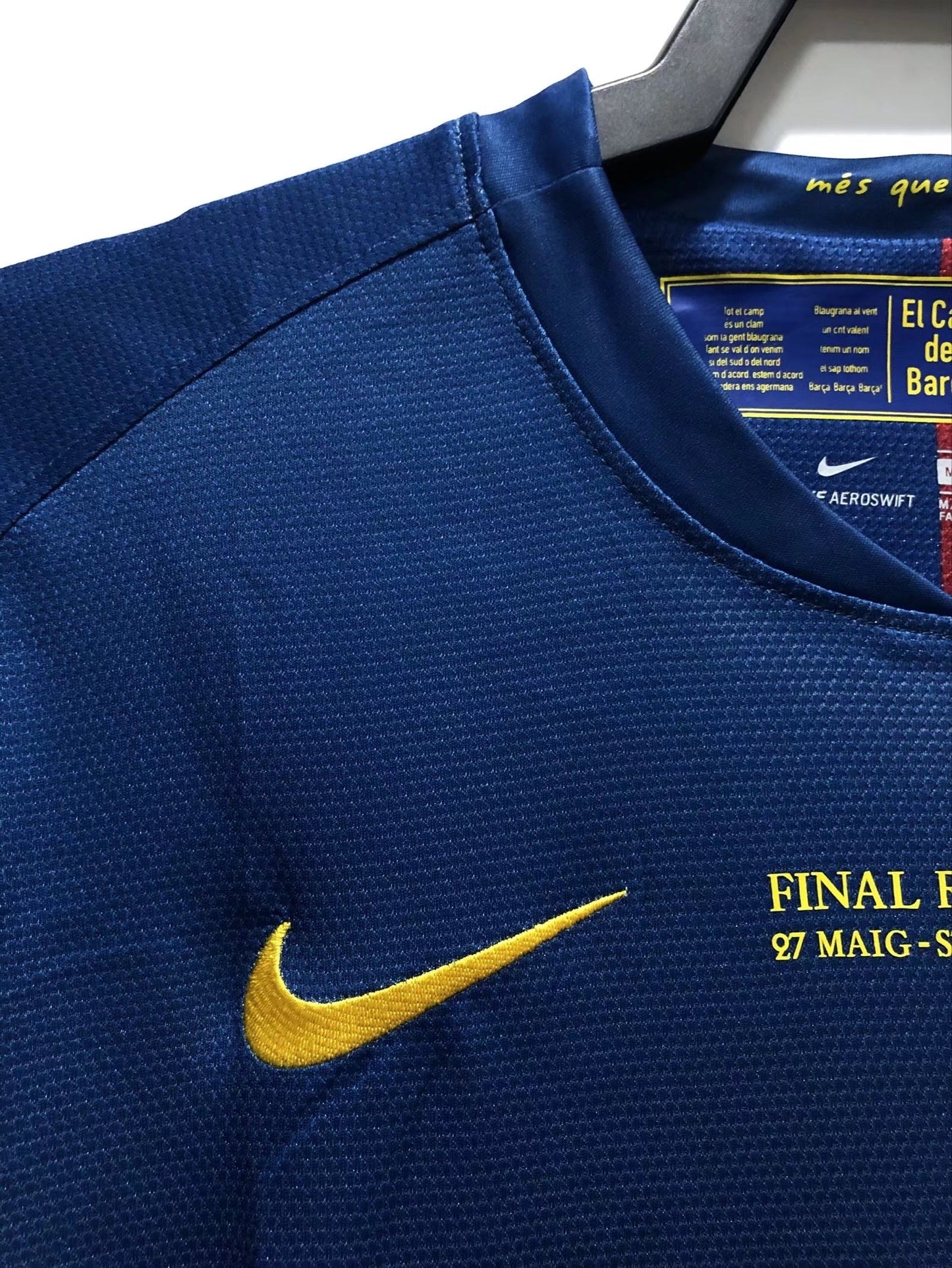 Man's Retro Long Sleeve Barcelona Team Home - 2008/09