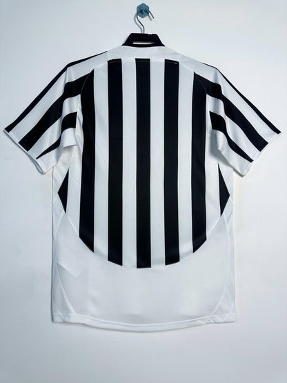 Man's Retro Jersey Juventus Team Home - 2003/04
