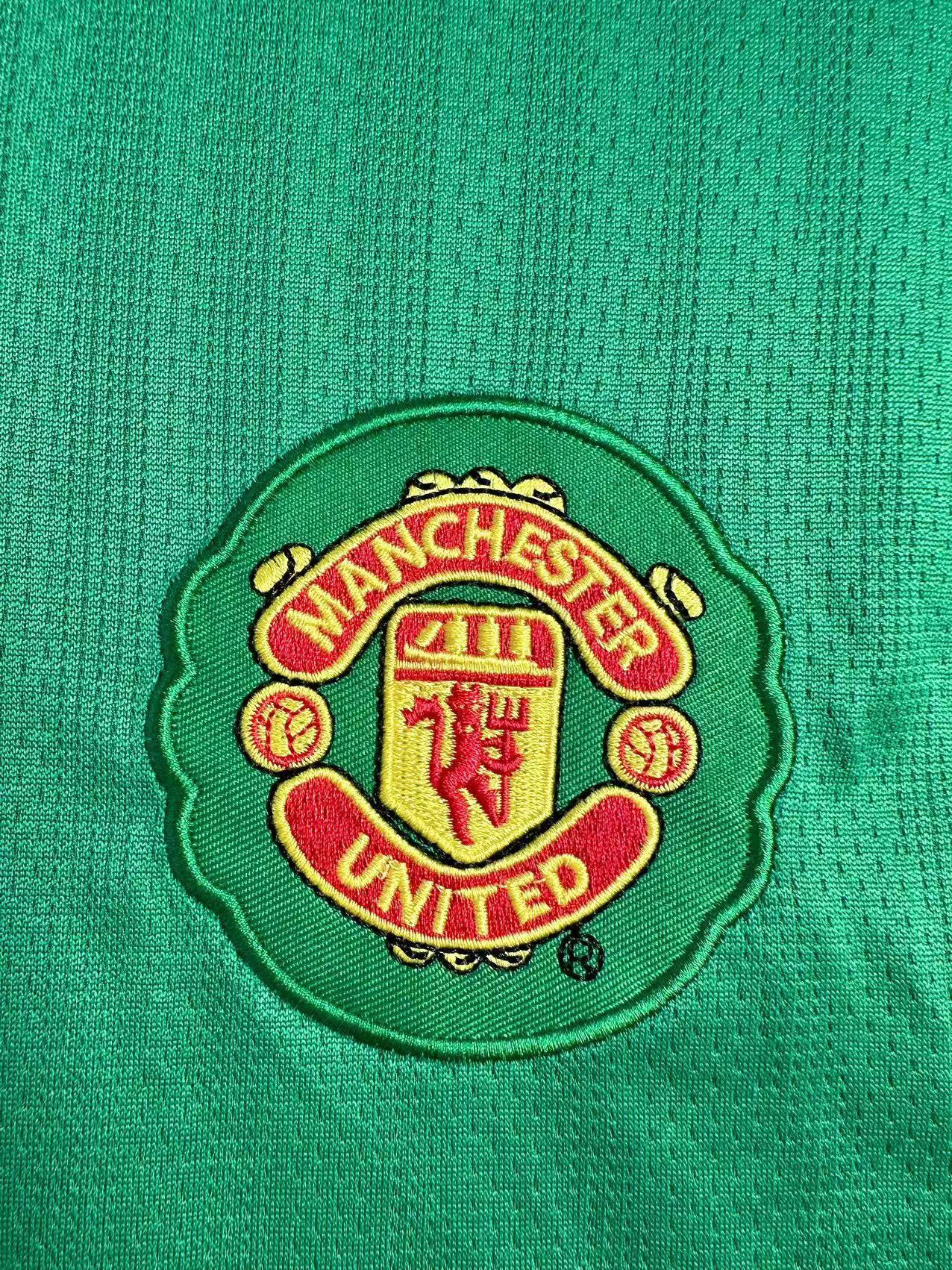 Man's Retro Long Sleeve Manchester United Team Green GK - 2007/08