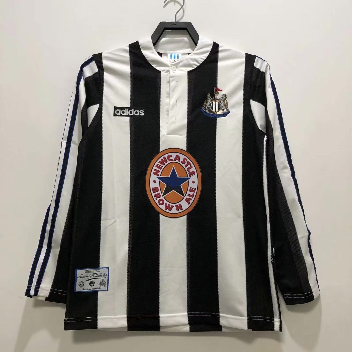 Man's Retro Long Sleeve Newcastle Team - 1995/97