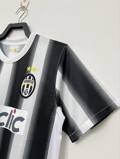 Man's Retro Jersey Juventus Team Home - 2011/12