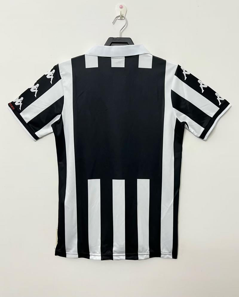 Man's Retro Jersey Juventus Team Home - 1999/00