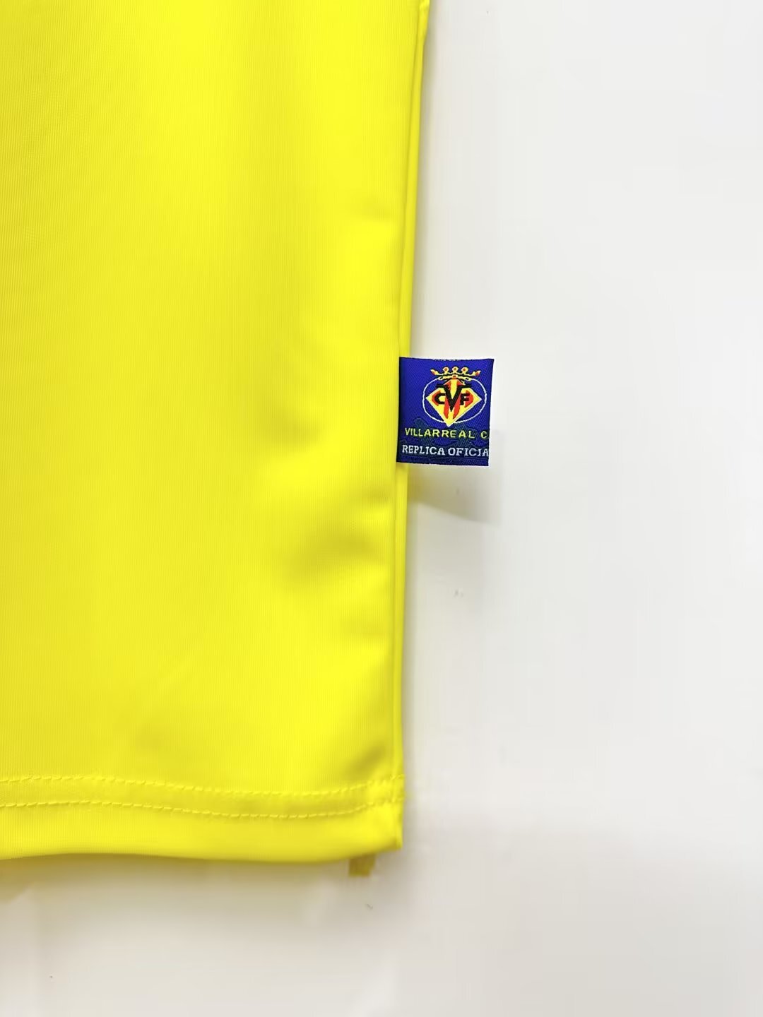 Man's Retro Jersey Villarreal Team - 2005/06