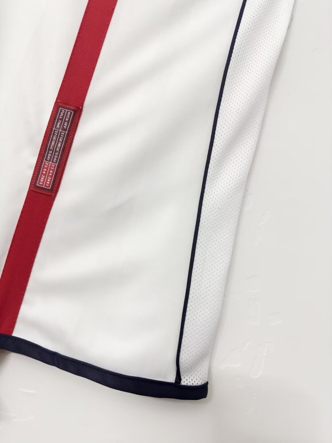 Man's Retro Jersey England National Team - 2002