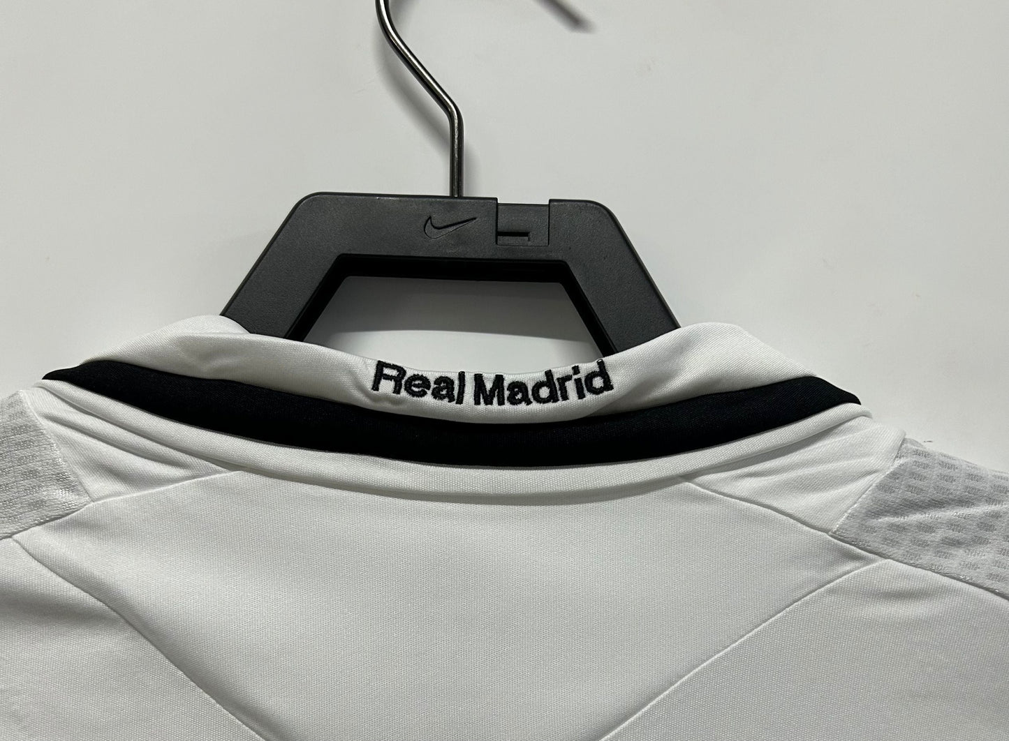 Man's Retro Jersey Real Madrid Team - 2008/2009