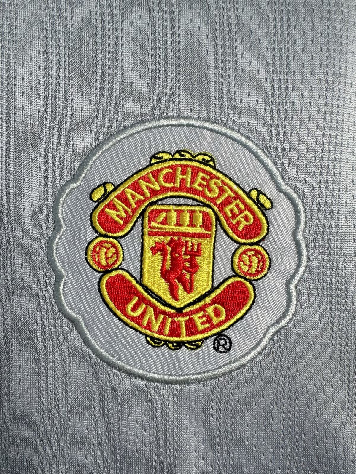 Man's Retro Long Sleeve Manchester United Team Grey GK - 2007/08