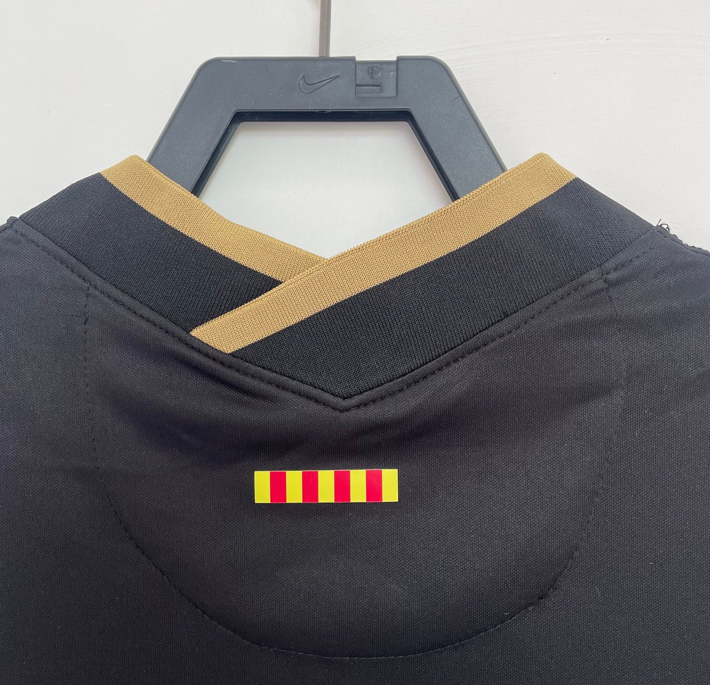 Man's Retro Jersey Barcelona Team Away - 2020/21