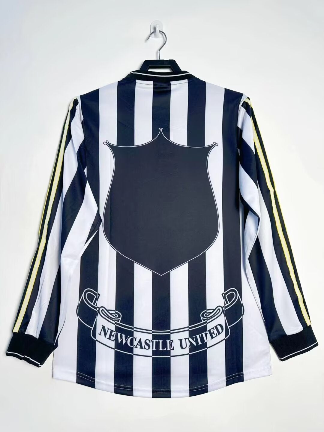 Man's Retro Long Sleeve Newcastle Team - 1997/99