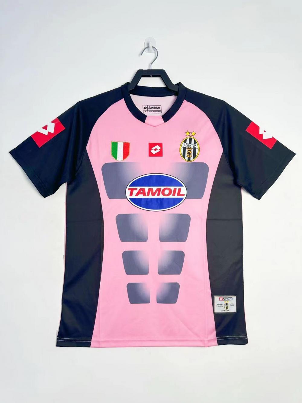 Man's Retro Jersey Juventus Team Pink - 2002/03