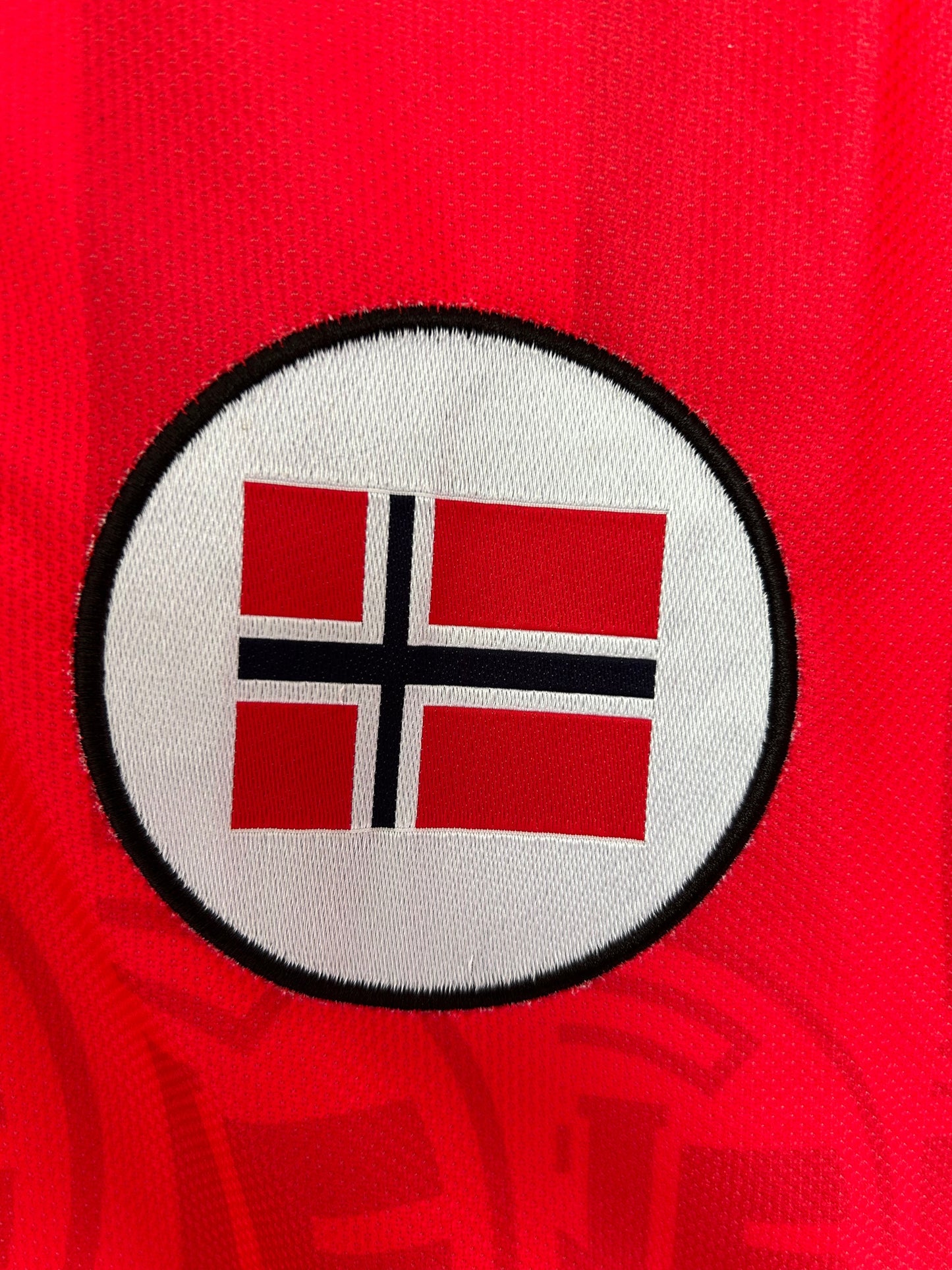 Man's Retro Jersey Norway National Team - 1998